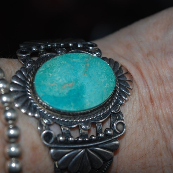 Native American cuff - Picture 6 of 8